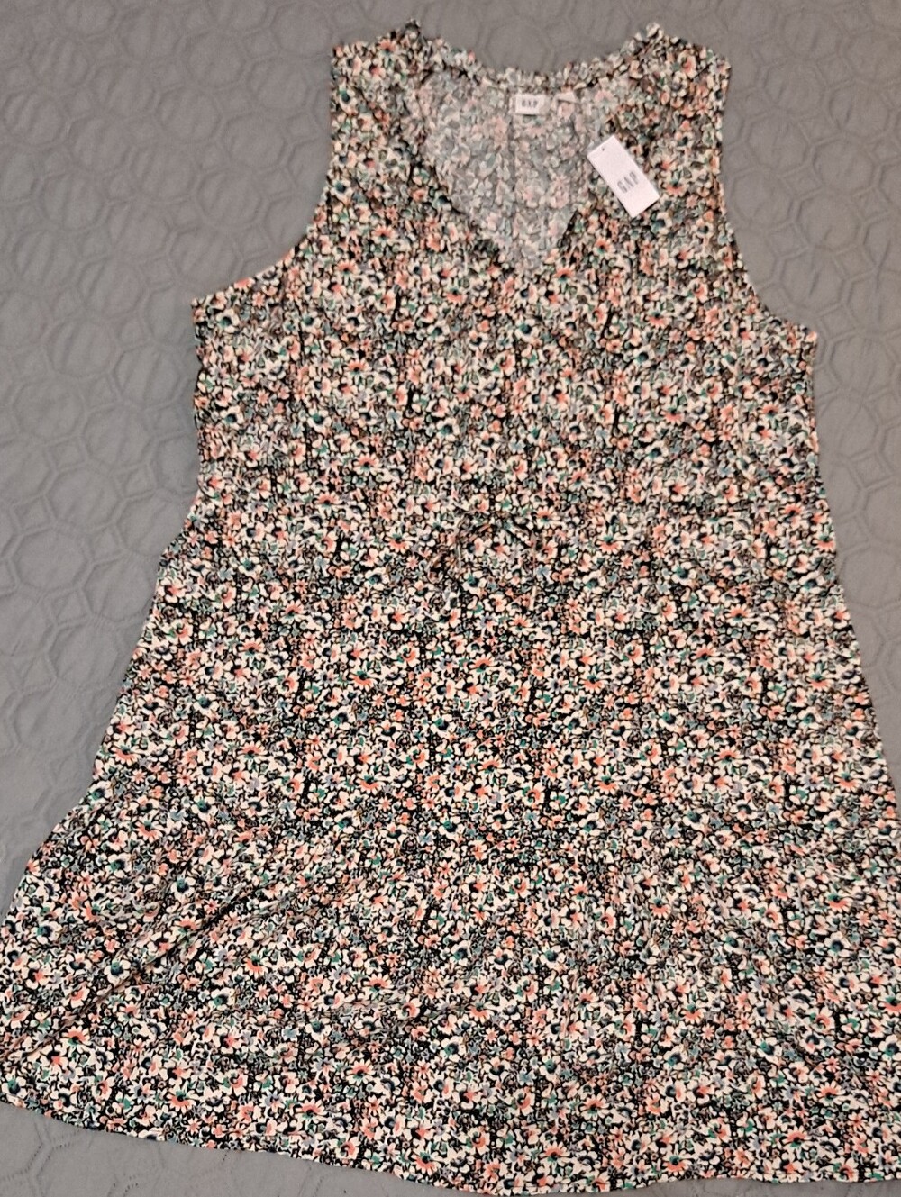 Gap Sleeveless Floral V-Neck Women's Top - Black & Pink Sz XL